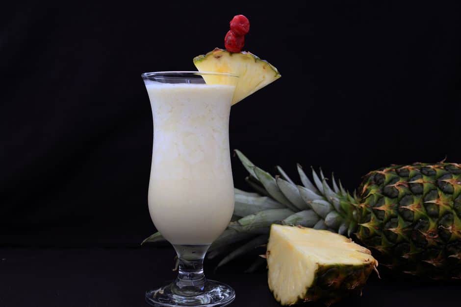 pineapple ginger anti-inflammatory smoothie