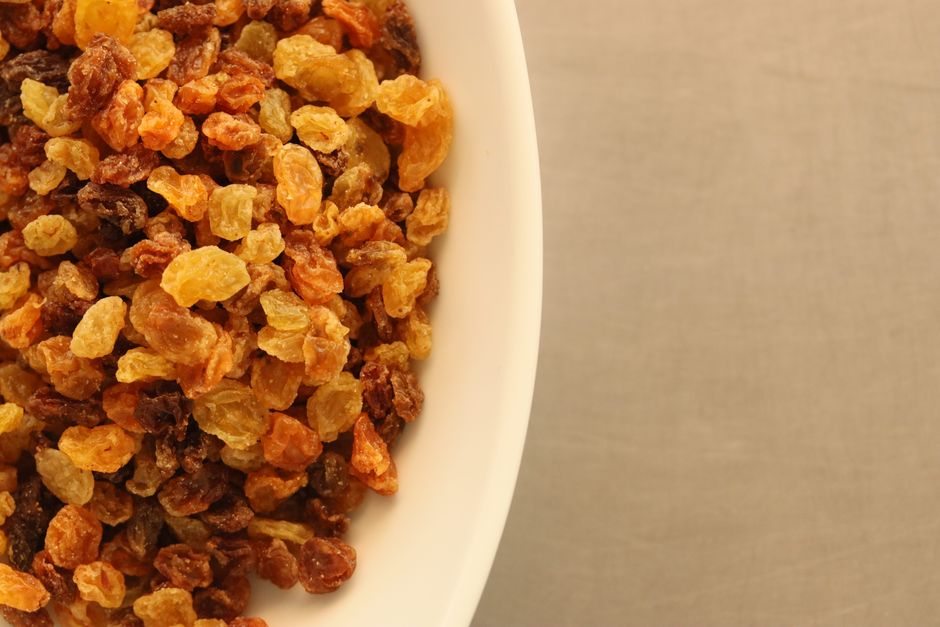 are raisins good for weight