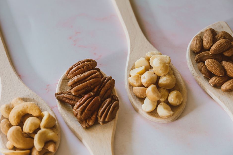 what are the healthiest nuts