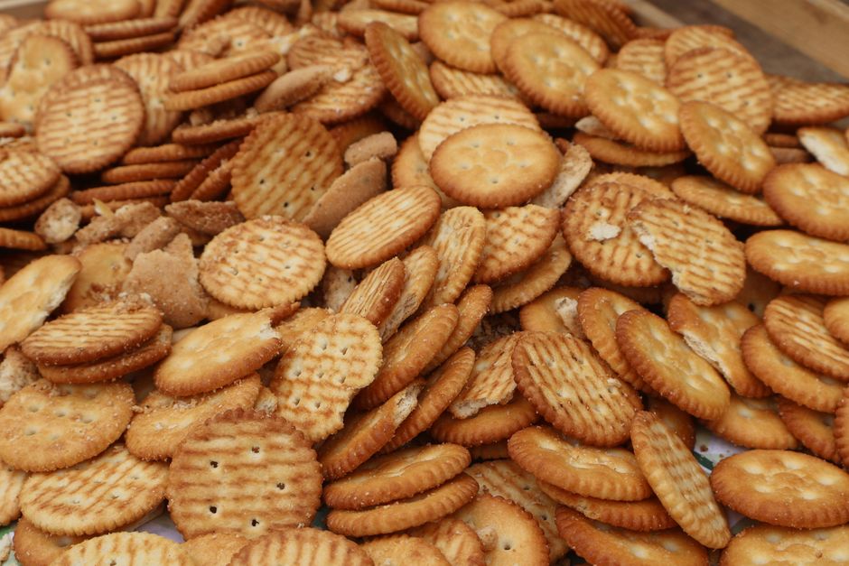 are crackers bad for weight