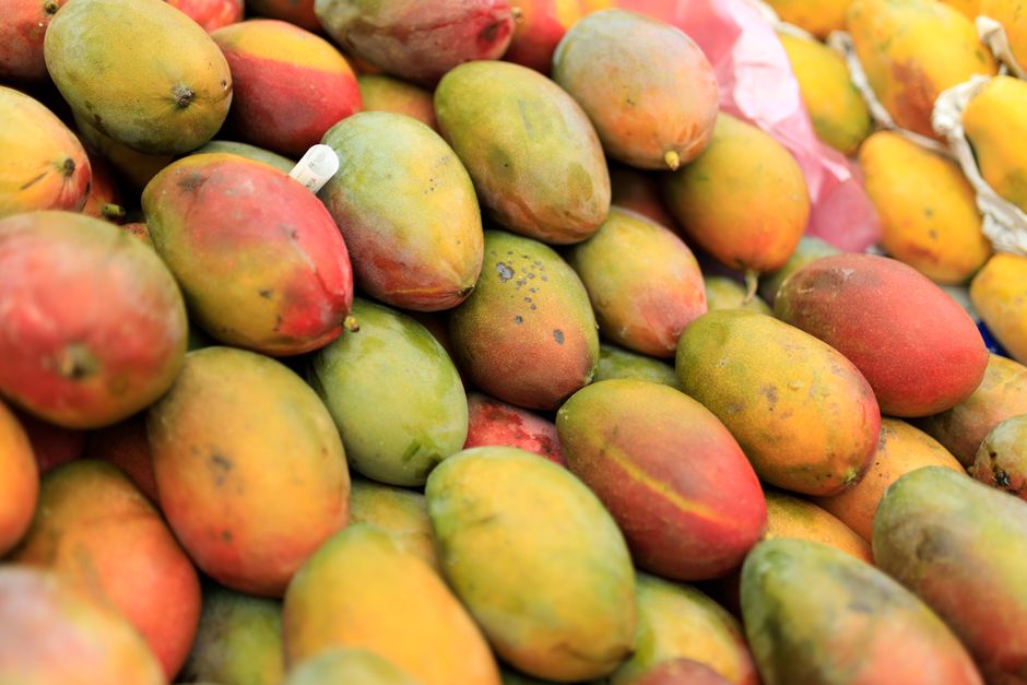 how much mango to eat