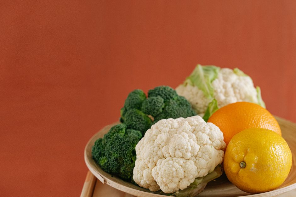 is cauliflower or broccoli better