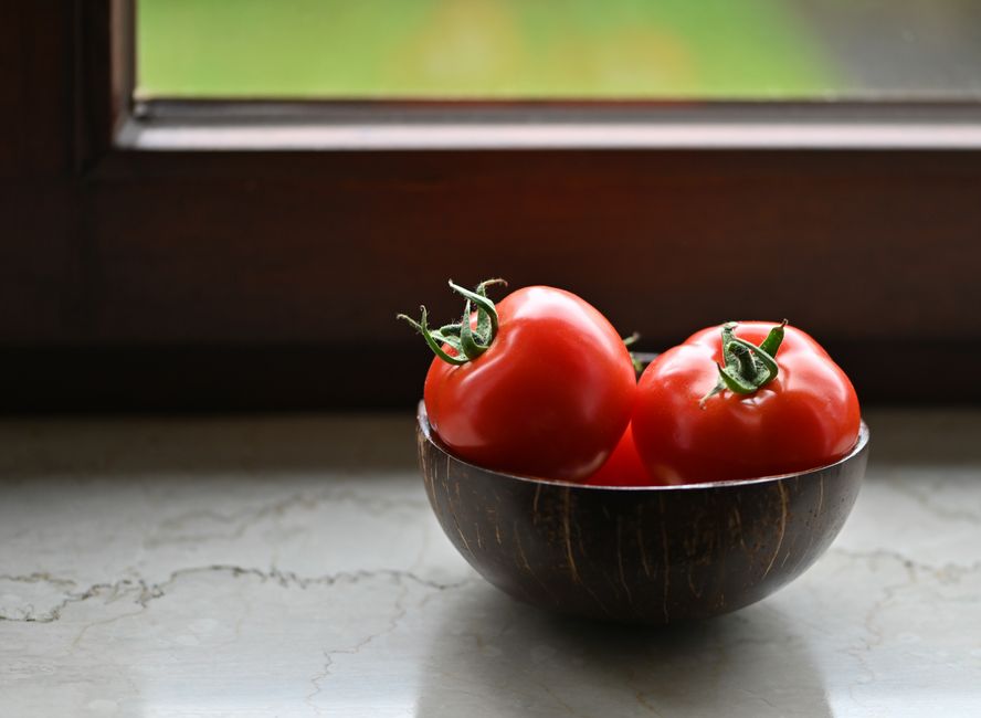 is tomato healthy for weight
